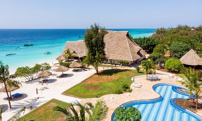 Nungwi Resort | Sandies Baobab Beach Zanzibar