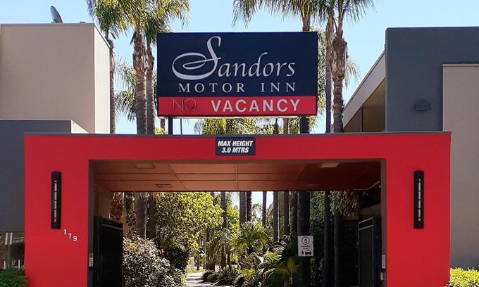 Mildura Hotel | Sandors Motor Inn