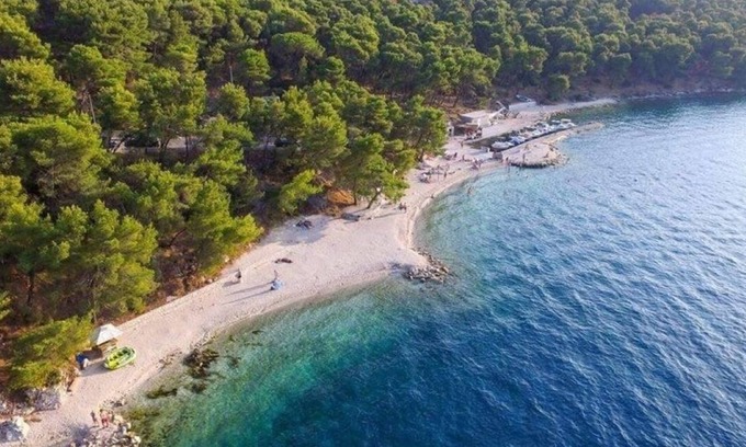 Okrug Donji Apartment | Sandra - Quiet & Close to the Beach - A6