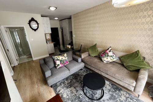 Greater Johannesburg Metropolitan Area Apartment | Sandton 2 cosy bedrooms apartment