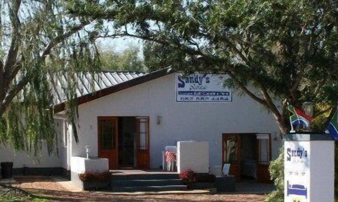 Barrydale Apartment | Sandy's Place