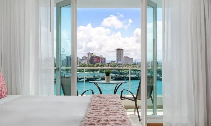 Puerta de Tierra Apartment | Sandy Studio | located at the Condado Lagoon Villas building in Condado