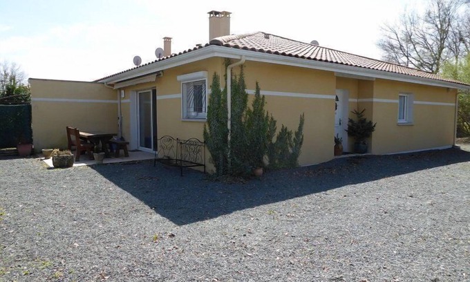 Sanguinet House | SANGUINET- Charming comfortable semi-detached house, sleeps 6