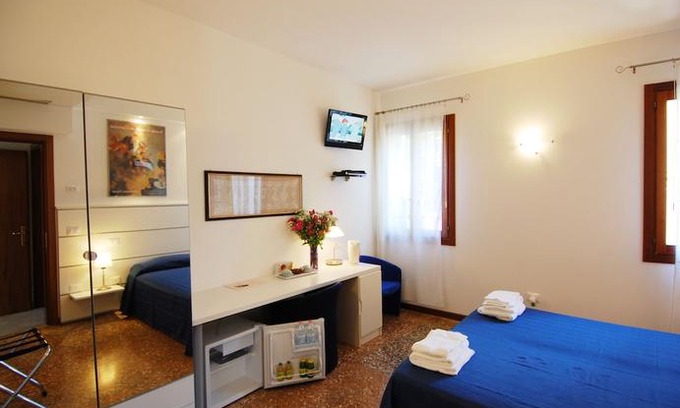 Dorsoduro House | Santa Margherita Guest House
