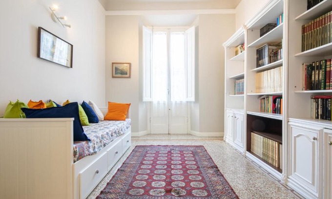 Santa Maria Novella Apartment | Santa Maria Novella 4 bedrooms by Mmega