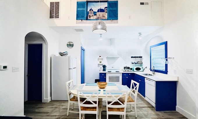 Chapel Hill Cottage | Santorini Cave Style Cottage with Fenced-in Yard