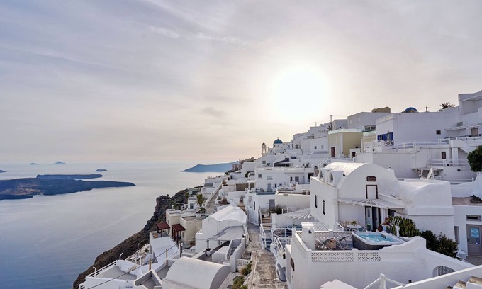 Imerovigli House | Santorini Mansion Maisonette Sea View Jacuzzi 3BDR