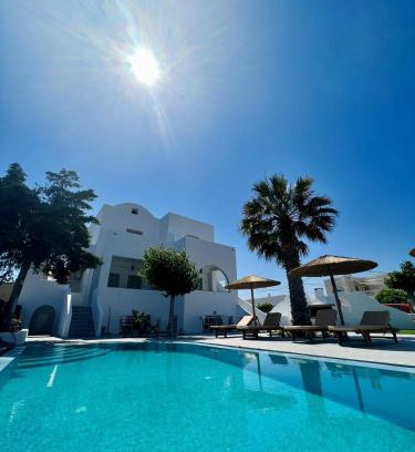 Vothon House | Santorini Villatzio Suites