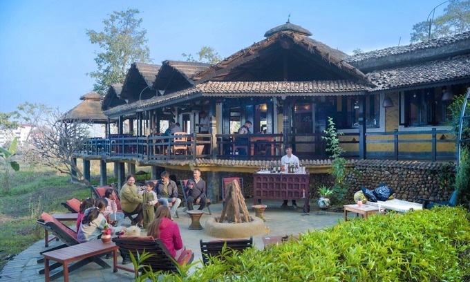 Sauraha Hotel | Sapana Village Lodge