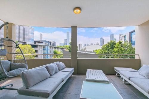 South Brisbane Apartment | Saphira Edge - Art Deco Elegance in Brisbane's Heart