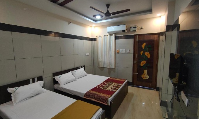 Vellore Bed & Breakfast | Sar Raj S R RESIDENCY