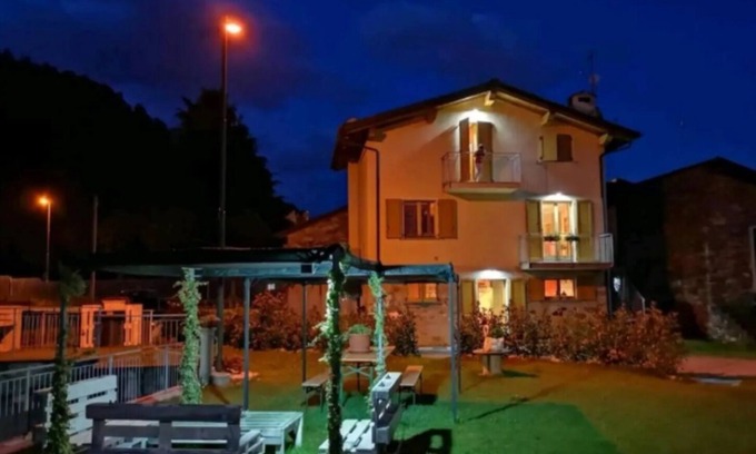 Sondrio House | "Sara" relaxation tavern