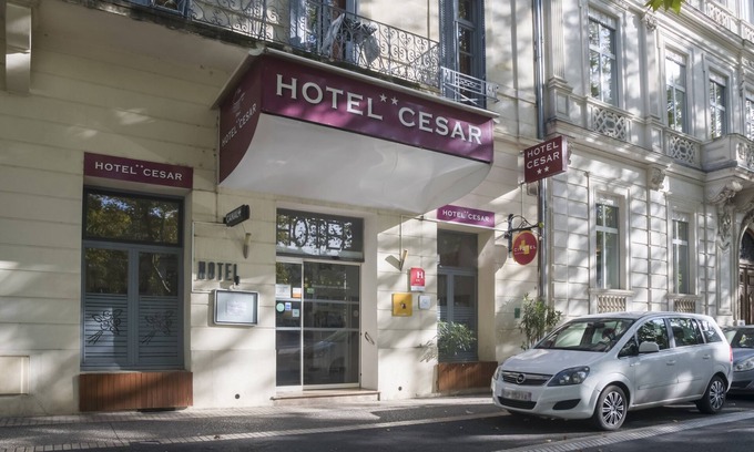 Quartier Administrations Hotel | Sarl Hotel Cesar