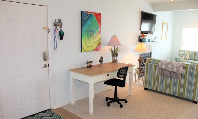 Manteo Condo | SBC401 - Shallowbag Bay Club 401