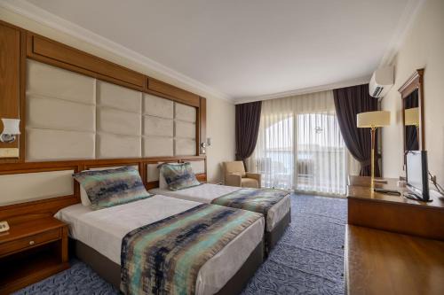 Kusadasi Hotel | Scala Nuova Beach Hotel