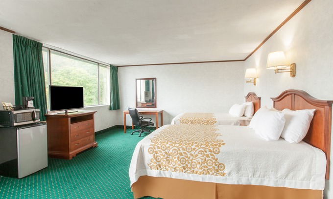 Schenectady Hotel | Schenectady Inn & Suites