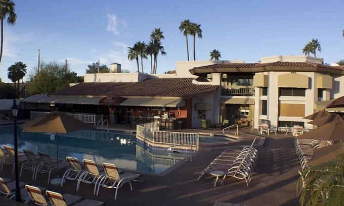 Arcadia Condo | Scottsdale 2BR Captivating Condo with Outdoor Pool