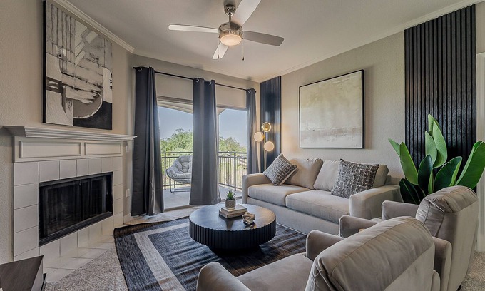 North Scottsdale Apartment | Scottsdale Getaway 2BR/2BA Pool Gym Free Parking