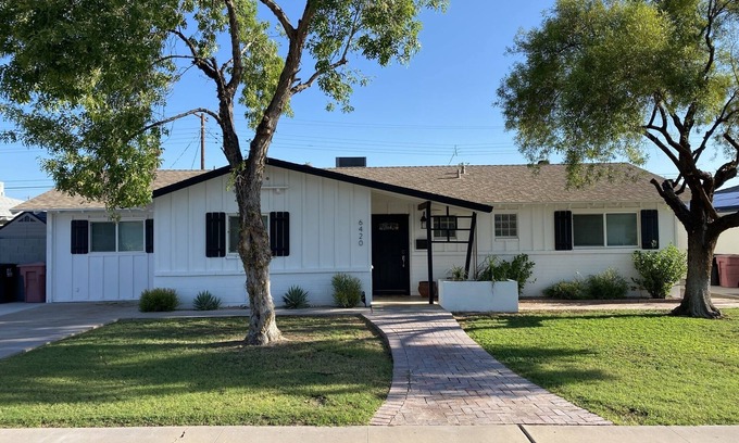 Scottsdale House | Scottsdale PRIME location- Pool & 2 miles to Old Town, Golf, Spring Training!