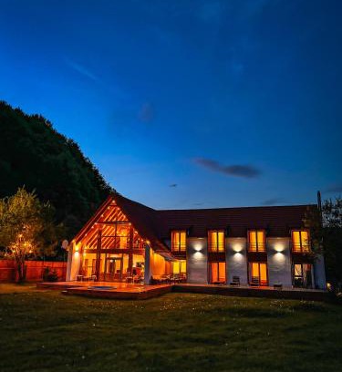 Scrind-Frasinet Ski Chalet | Scrind 11 - Madleine Chalet