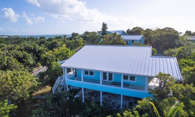 Green Turtle Cay House | Sea Orchid a 2-2 house, located on Green Turtle Cay Abaco Bahamas