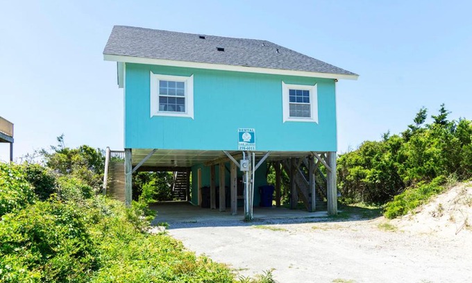 Caswell Beach House | Sea Salt by Oak Island Accommodations