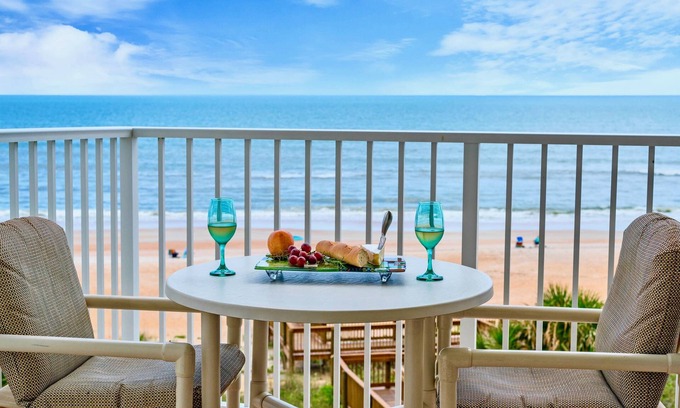 Seawinds Condo Condo | Sea Turtle at Seawinds - Direct Oceanfront, Luxurious Accomodations Ormond Beach