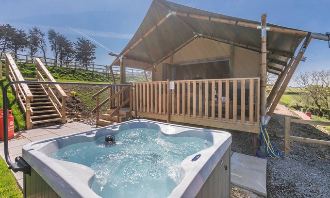 Barbrook RV Rental | Sea View 2 Bed Hot Tub Safari Tent - Foxglove