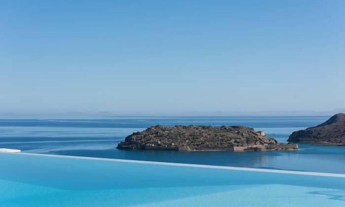 Elounda Villa | Sea view 3 bedroom villa close to Plaka beach