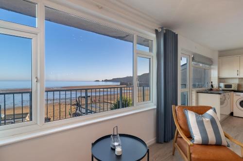 Saundersfoot Apartment | Sea View Apartment - Sea Front Apartment