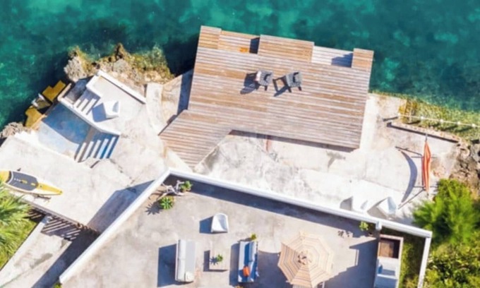 Sandys Apartment | Sea View Contemporary Upper 3Bed - 7A