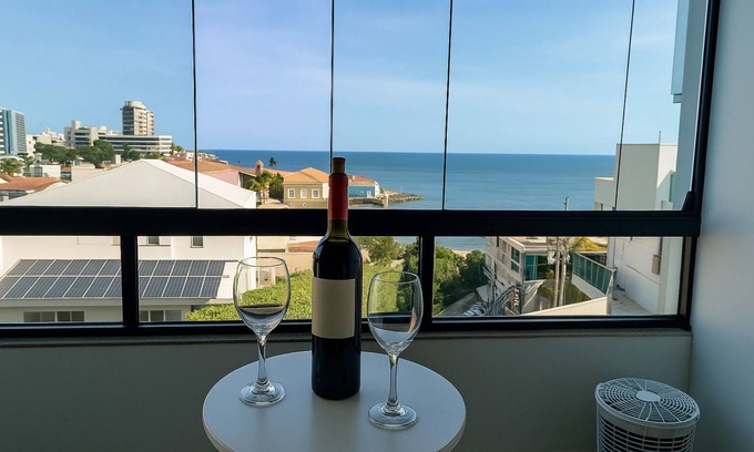 Rio Vermelho Apartment | Sea View Flat with Pool, Maid and Perfect Location