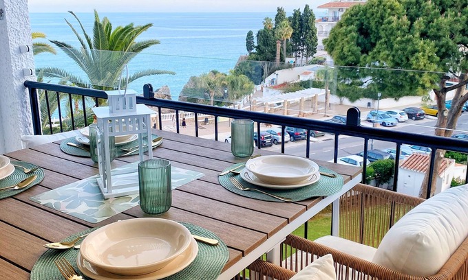 Nerja City Centre Apartment | Sea View, Stylish & Modern 2 suites in the Center.