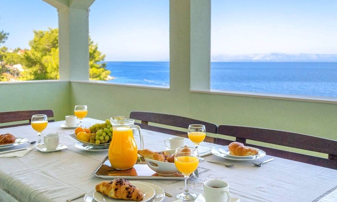 Prigradica House | Seafront Holiday Home Marija-Three Bedroom Holiday Home with Sea View