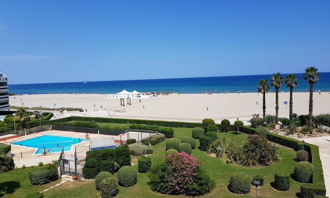 Canet-Plage Apartment | Seafront Terrace Parking Wifi Large F2 Canet-en-Roussillon Plage Sud
