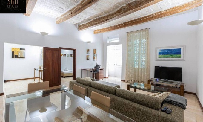 Valletta Apartment | Seafront - Top Location, Top floor with WIFI & AC