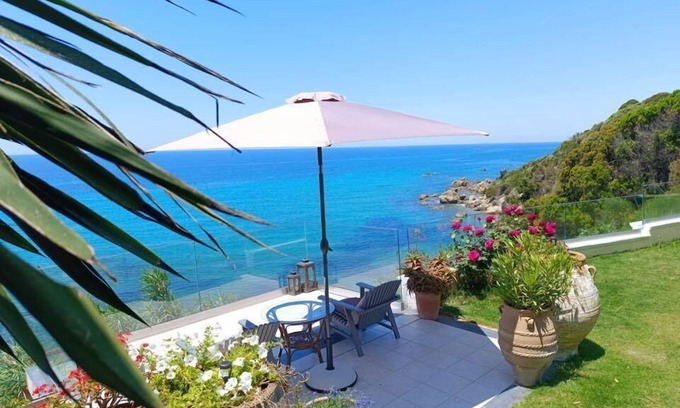 Chalikounas House | Seafront Villa Seahorse Bay Chalikounas, Corfu, Greece