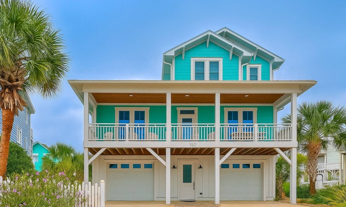 Kure Beach House | Seahorse by the Sea | Modern Comforts, Outdoor Living + Beach Access