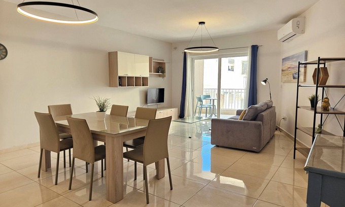 Bugibba Apartment | Sealine Apartment by Seastays.