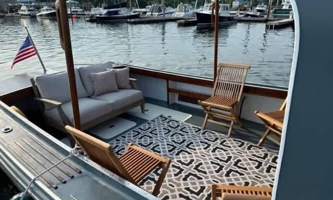 Southwest Harbor Boat Rental | Seaquest Rental! Stay at the Marina!