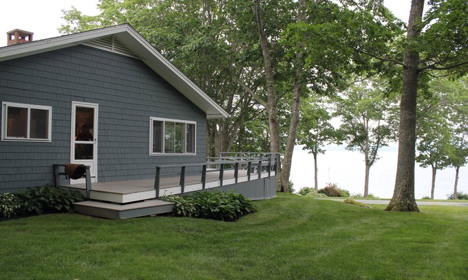 Trenton Cottage | SeaScape-Trenton Oceanfront very close to Acadia Nat'l Park in tranquil setting