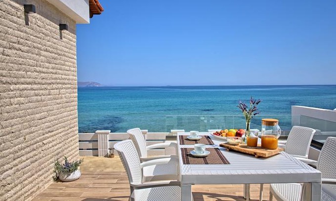 Kokkini Chani Villa | Seashell Seafront Villa