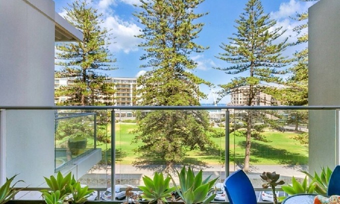 Glenelg Apartment | Seaside Apartment With Lap Pool, Sauna and Gym