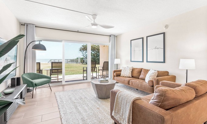 Satellite Beach Condo | Seaside Escape – Ground-Floor Condo with Panoramic Ocean Views, Steps to Beach & Pool 🏝️