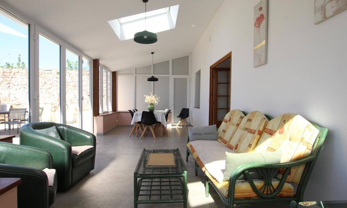 Barneville-Carteret Cottage | Seaside house with veranda and garden in Barneville-Carteret