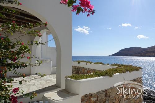Alopronia House | Seaside Traditional Cycladic House