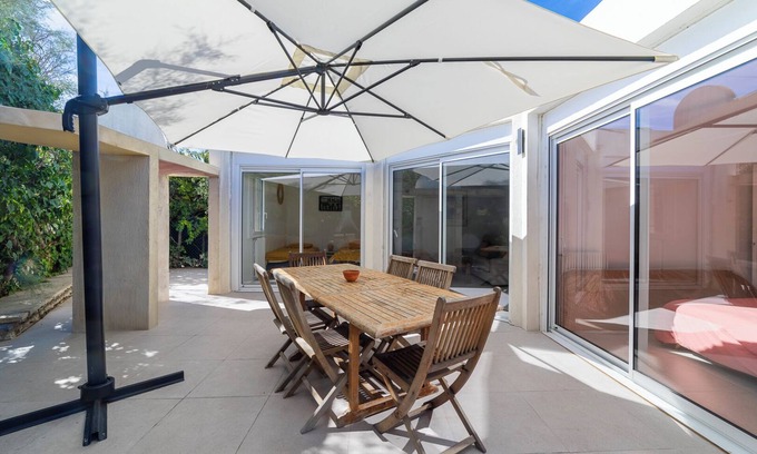 Le Couchant Villa | Seaside villa sleeps 6, garden, air conditioning, garage