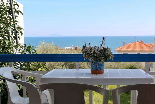 Kefalari Apartment | Seaview -2 Space - selfcatering Apartment - Helen No 5