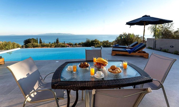 Vlachata Villa | Seaviews, new pool, close to Lourdas' amenities