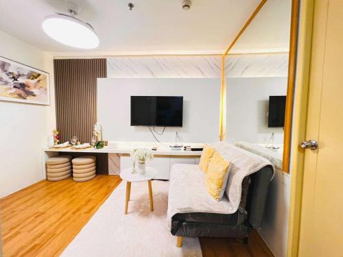 Sasa Apartment | SEAWIND CONDOMINIUM 2Bedrooms near Davao Airport, SM Lanang, Sasa Wharf, Dusit Thani, Waterfront Insular Hotel, Azuela Cove, Acacia Hotel, Abreeza Mall, Lots 4 Less, Puregold & a lot more